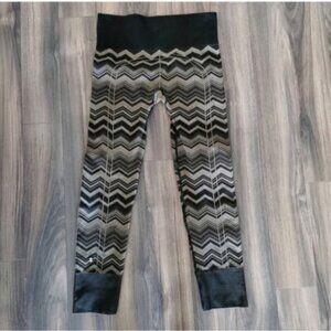 Lululemon Chevron Jacquard High Rise Leggings Size 6